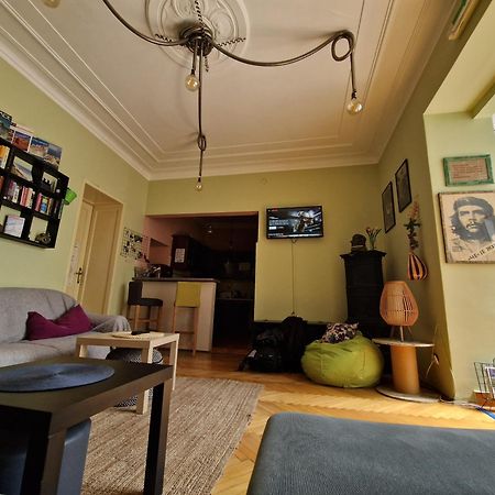 Hostelche Hostel Белград Экстерьер фото